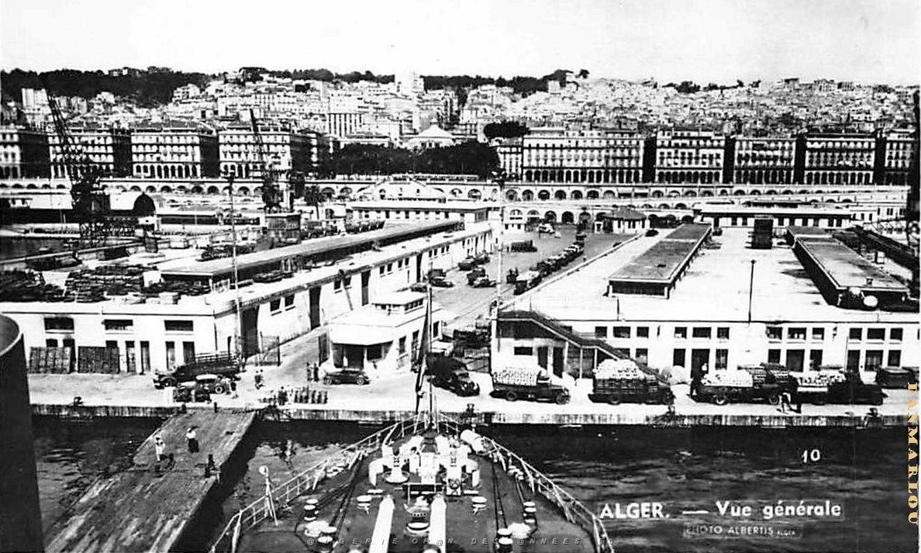 Alger - Vue generale Port d'embarquement.jpg